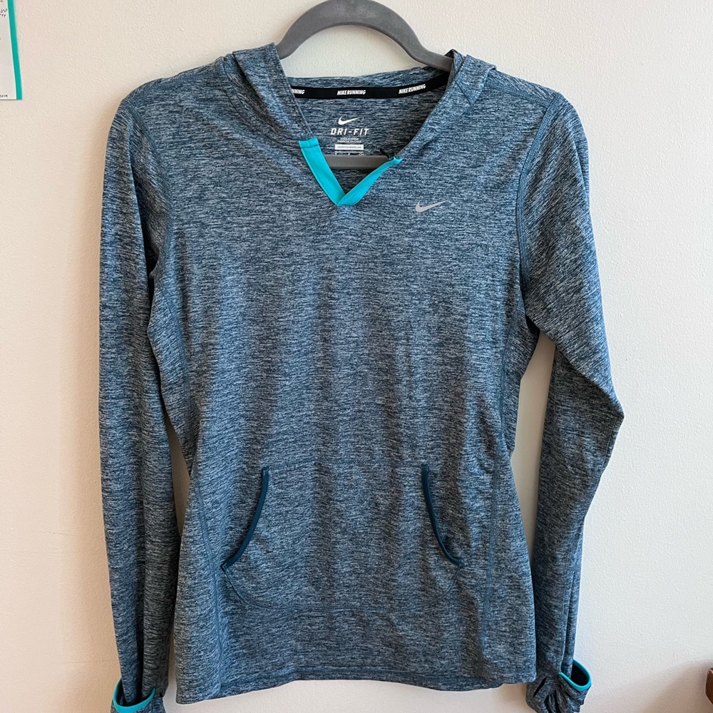 LIKE new nike running top